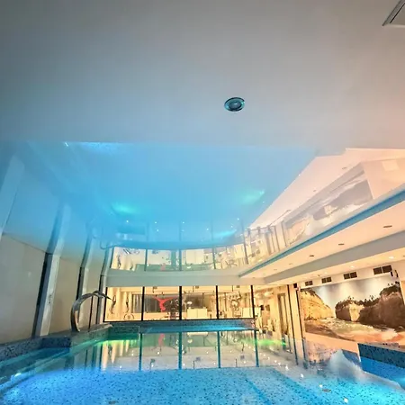 Zlota Plaza Superior Nr 9 *